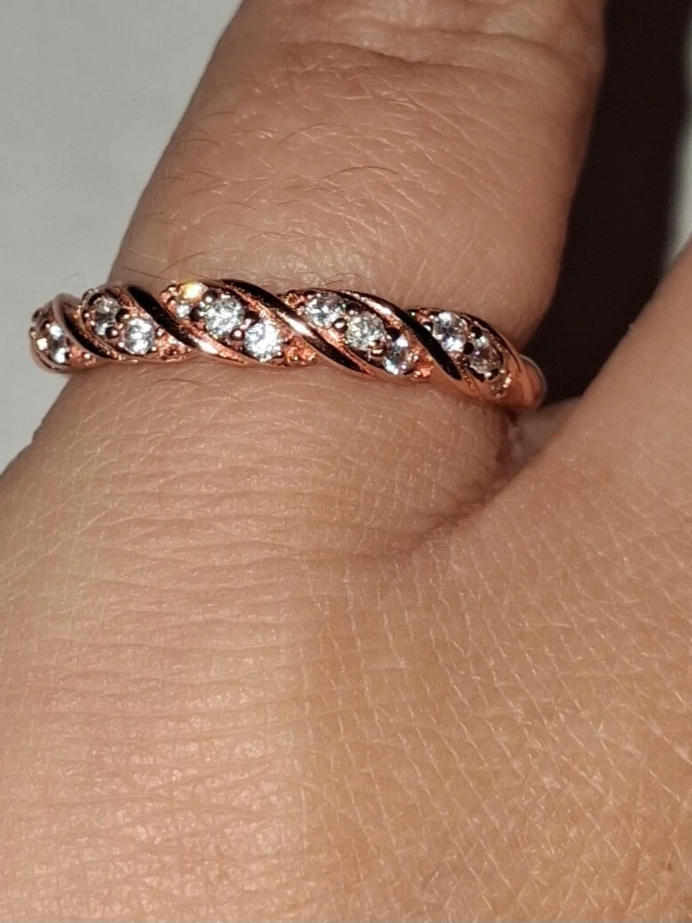 Rose Gold Twisted Pavé Crystal Band